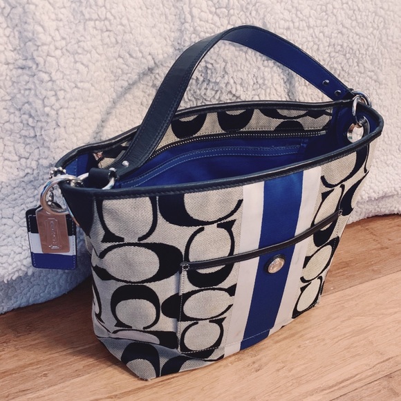 Coach Handbags - Coach Purse